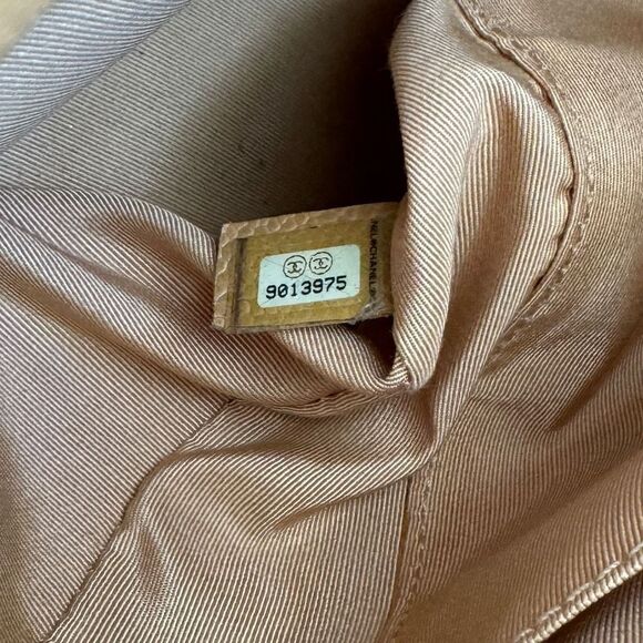 Chanel Grand Shopping Tote Caviar Beige - Picture 12 of 16